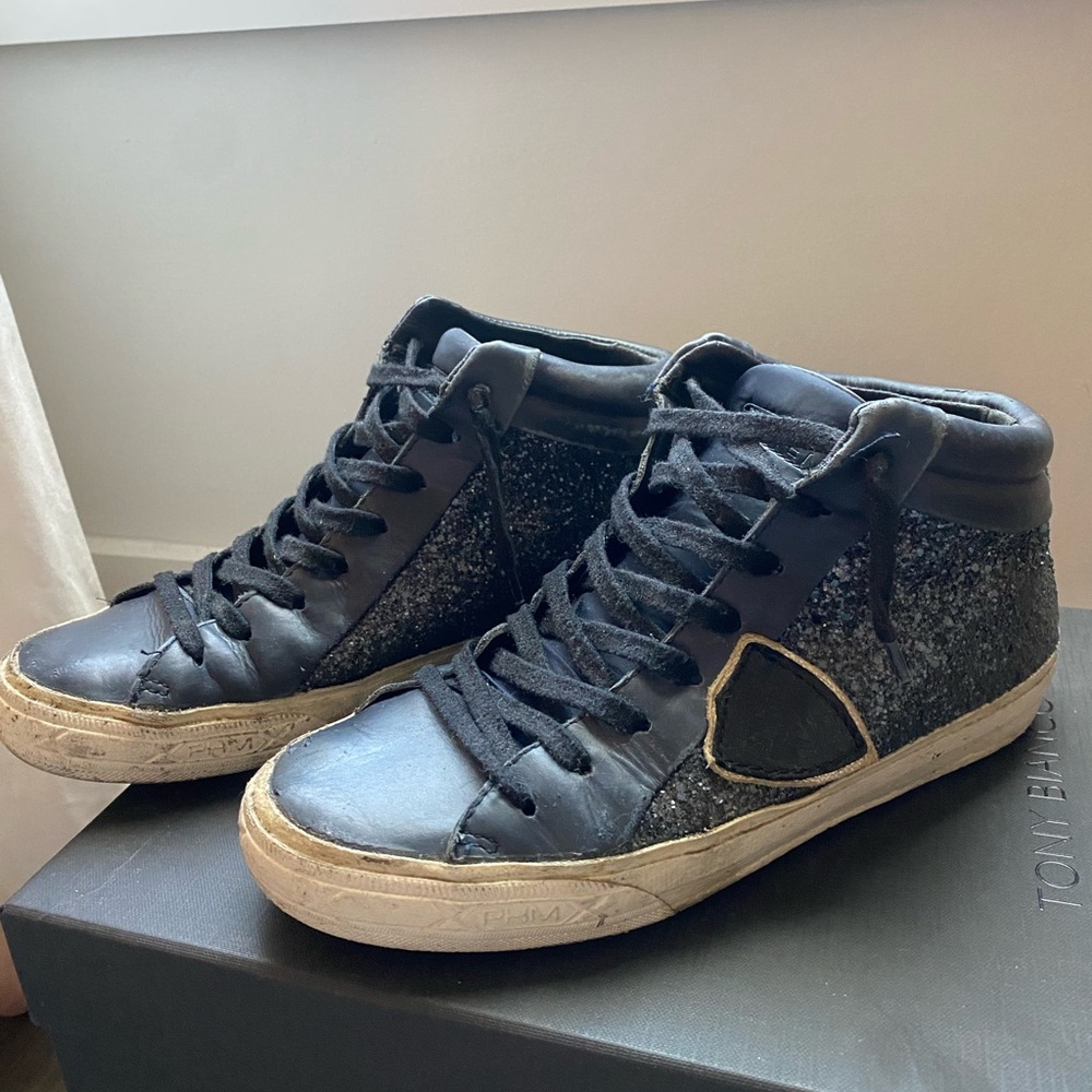 Philippe Model Navy Blue high top sneaker